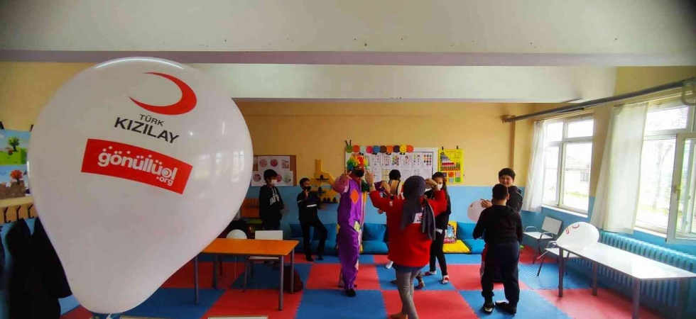 Türk Kızılay Manisa Şubesi’nden özel öğrencilere, özel etkinlik