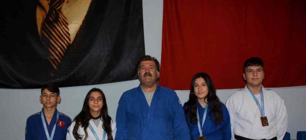 Yunusemreli milli judocular 2022’de de iddialı