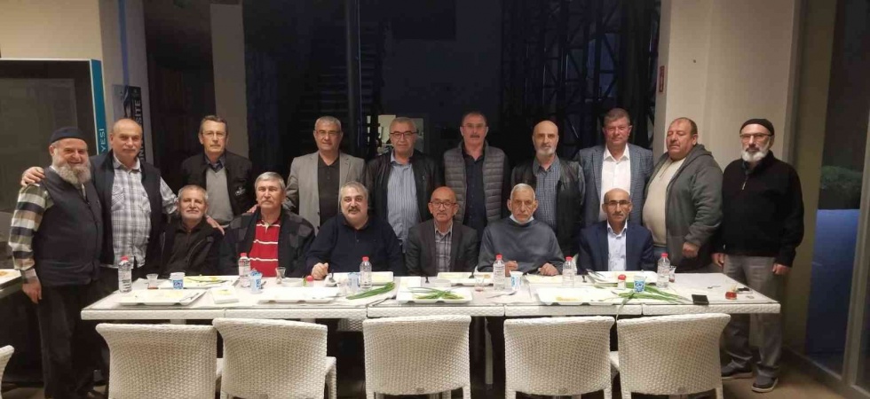 Taş medreseliler, 42 yıl sonra iftar sofrasında bir araya geldi
