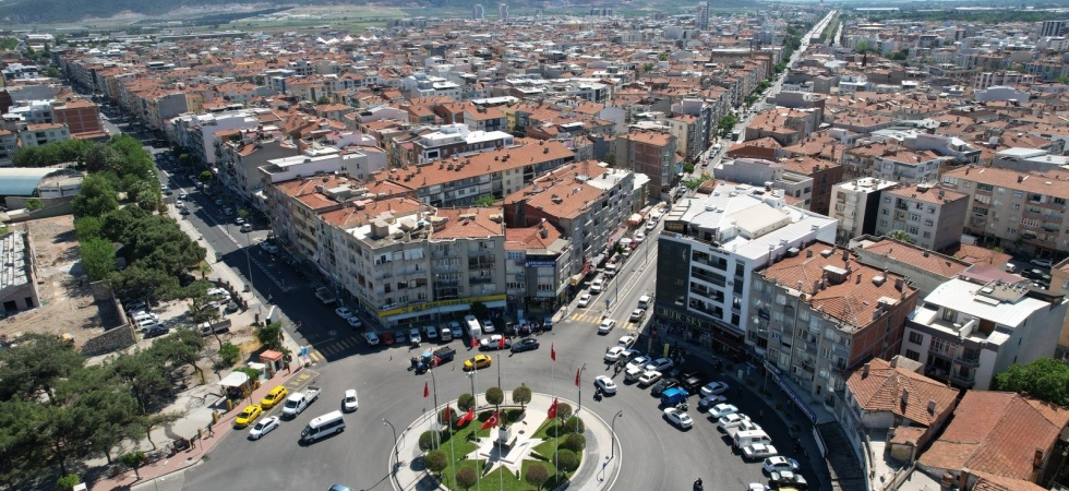 Manisa Büyükşehir Belediyesi Akhisar’a prestij cadde kazandırdı