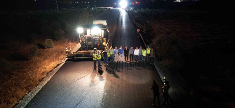 Manisa Büyükşehir ekipleri gece-gündüz çalışıyor