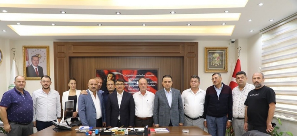 Başkan Çelik ve AK Parti’li Baybatur Taşıyıcılar Kooperatifiyle buluştu
