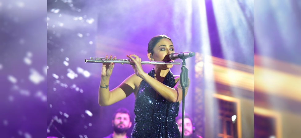 Melek Mosso’dan muhteşem konser