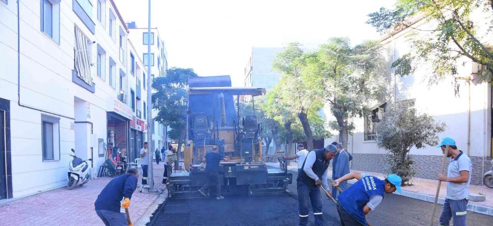 Salihli’nin Acısu Caddesi baştan sona asfaltlandı