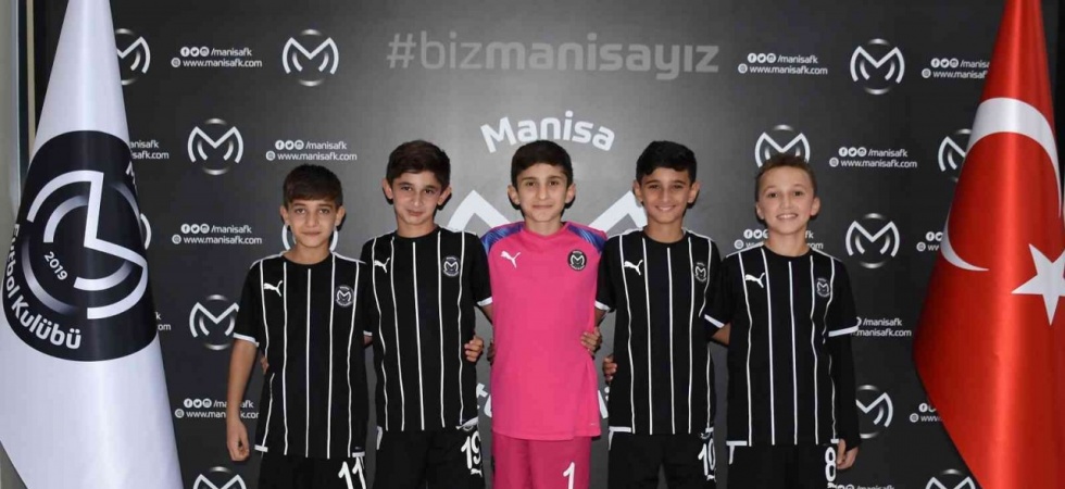Manisa FK genç yetenekleri bünyesine katmaya devam ediyor