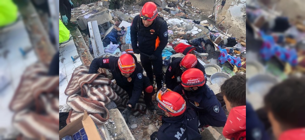 Manisa İtfaiyesi kurtarma çalışmalarına başladı