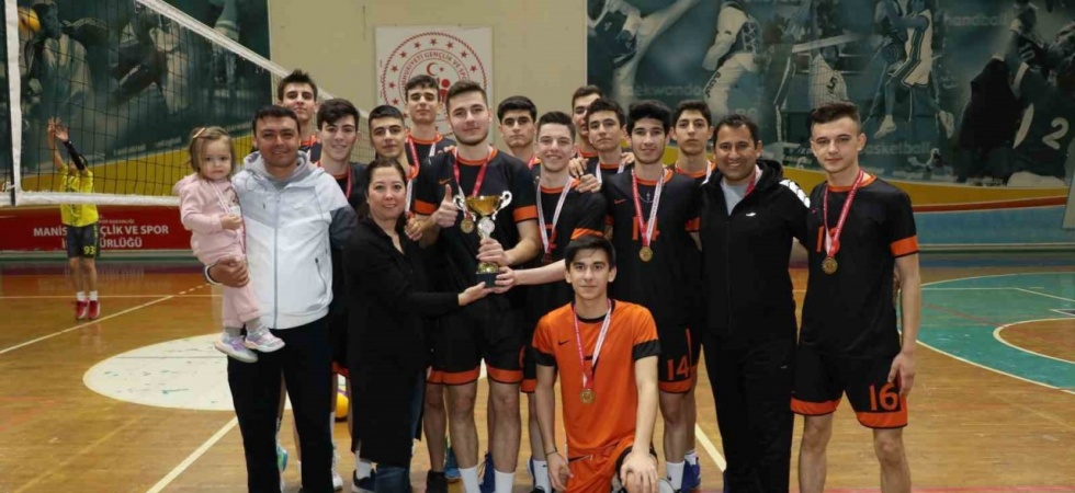 Filede Manisa şampiyonu İl Gençlikspor