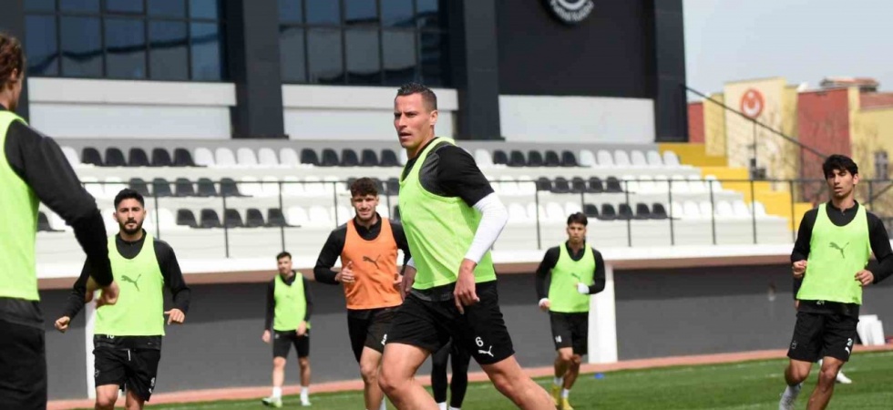 Manisa FK’da Altay maçı hazırlıkları başladı