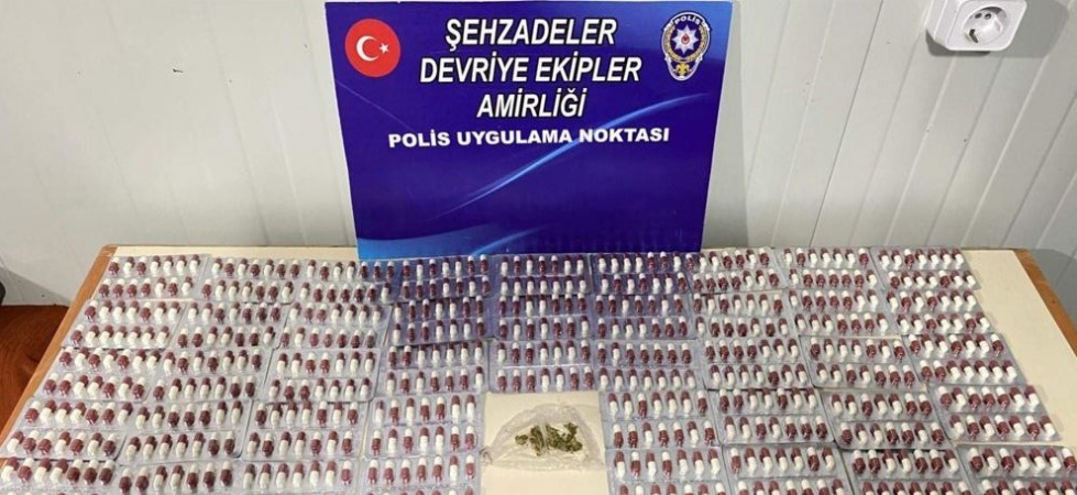 Manisa’da uyuşturucu operasyonu: 2 gözaltı