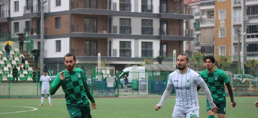 Salihli Belediyespor, Özçamdibispor’a farklı kaybetti