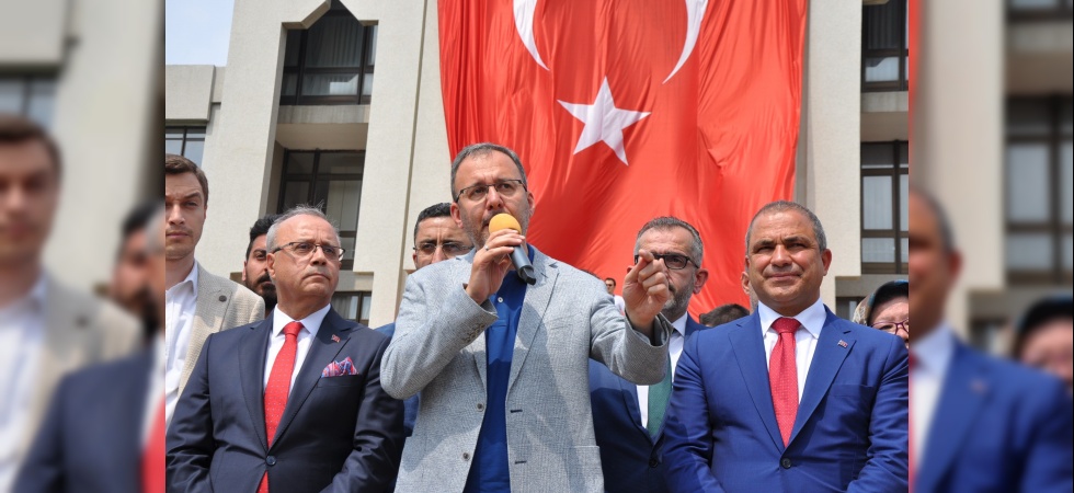 Bakan Kasapoğlu, Manisalılardan Cumhurbaşkanı Erdoğan için rekor oy istedi