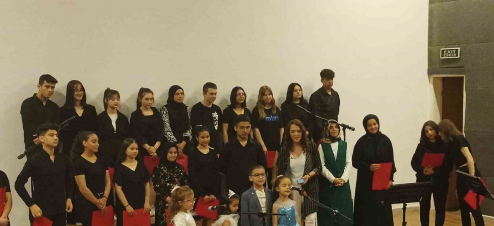 Sarıgöl Halk Eğitimi Merkezi Türk Sanat Müziği Korosundan muhteşem konser