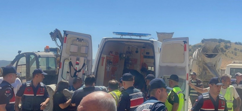 Hızlı tren şantiyesindeki tünelde gazdan etkilenen 2 işçi kurtarıldı