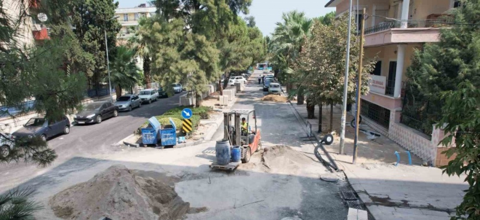 Atatürk Bulvarı’nda alt ve üstyapı çalışmaları sürüyor