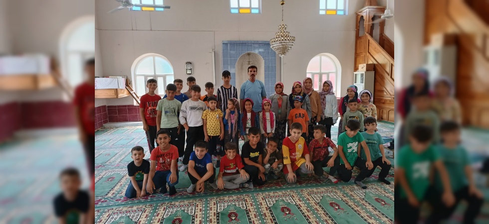 Manisa’da örnek imam camiyi çocuklara sevdirdi