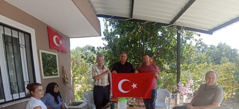 Şehit ailesini duygulandıran ziyaret