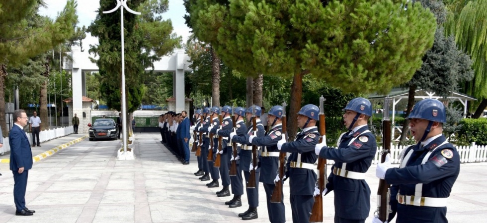 Vali Ünlü’ye jandarma ve emniyet birimlerinden brifing