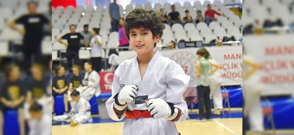 Yunusemreli Aleyna’dan gümüş madalya