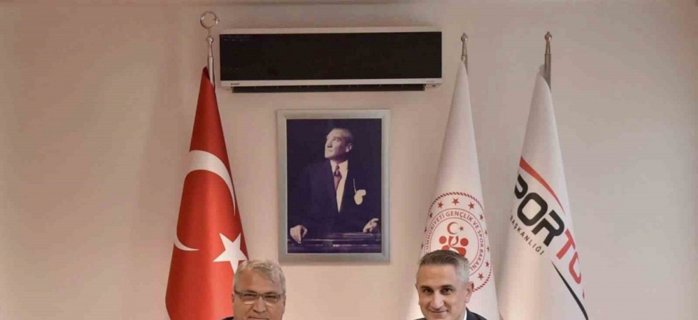 Yunusemre’nin gençlik merkezi için imzalar atıldı