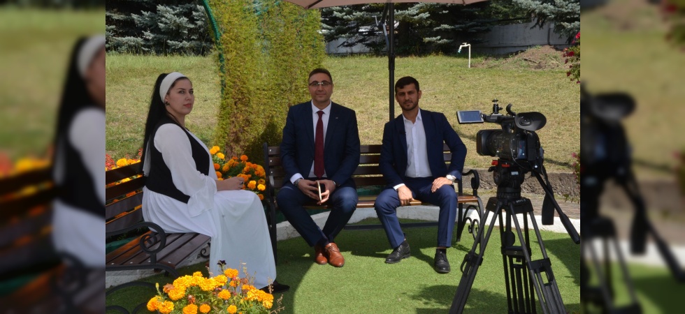 Manisalı şair, Rusya 1 TV’de Türk şiirini anlattı