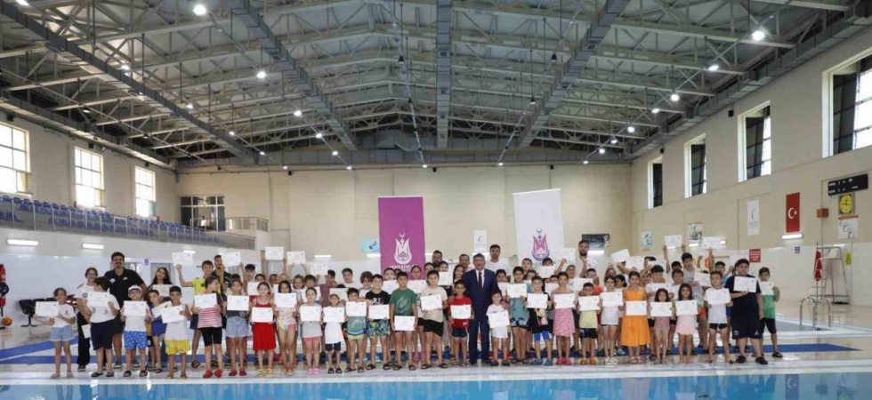 Şehzadeler Belediyesi yaz okulu sertifika töreniyle noktalandı