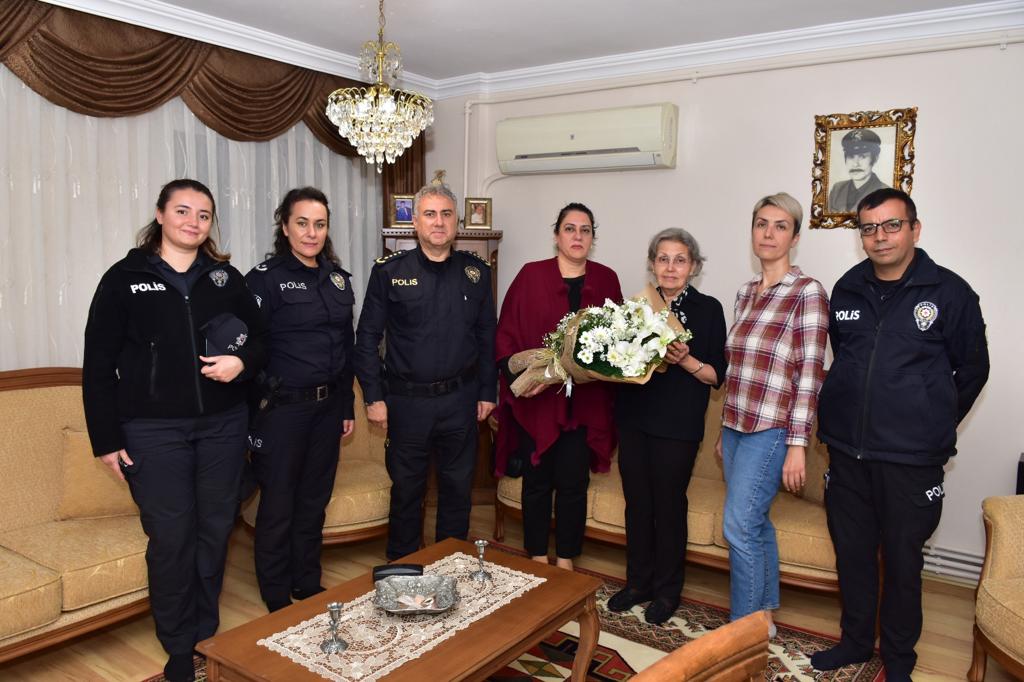 Emniyet Müdürü Aktaş’tan şehit Demirören’in ailesini ziyaret
