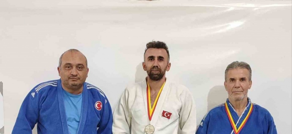 Yunusemreli veteran judocular Balkan Şampiyonu oldu