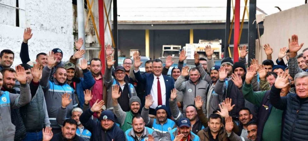 Başkan Öküzcüoğlu’ndan işçilerin yüzünü güldüren sürpriz