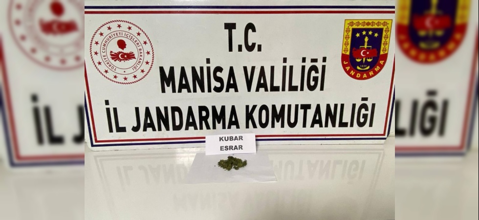 Şüphelinin üzerinden esrar çıktı