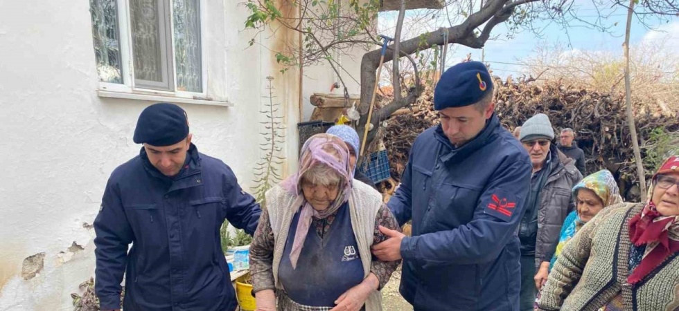 Manisa’da kayıp yaşlı kadından iyi haber: Jandarma ekipleri buldu