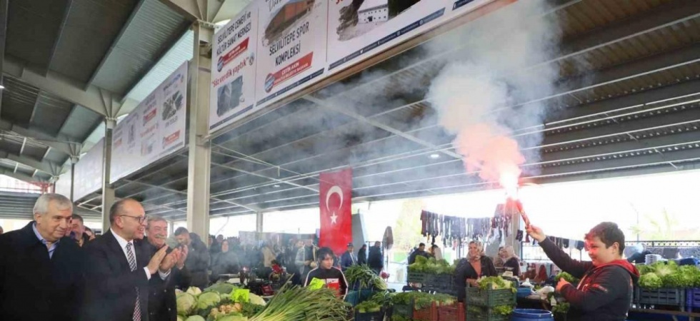 Turgutlu’nun yeni ve modern pazar yeri Cuma Pazarı kapılarını açtı
