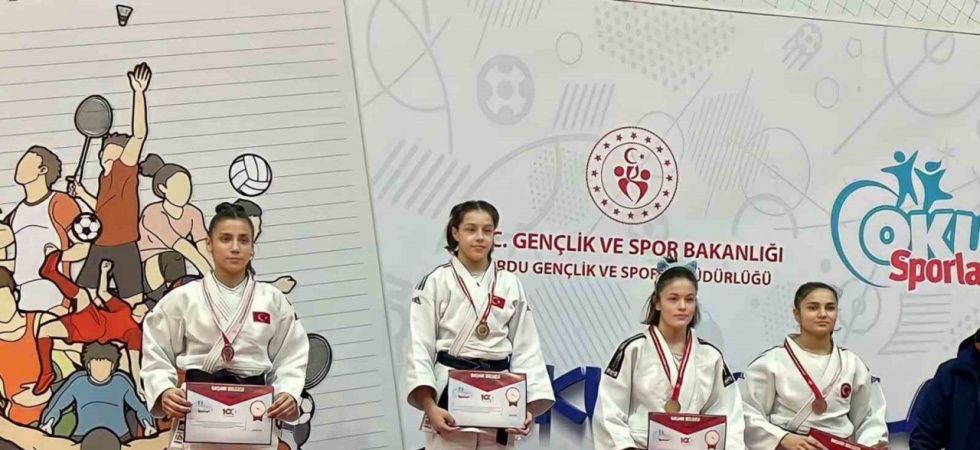 Yunusemreli genç judocular Ordu’da 4 madalya kazandı
