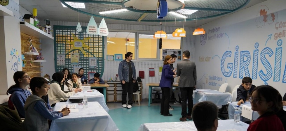Başarılı öğrenciler finale kalabilmek için ter döktü