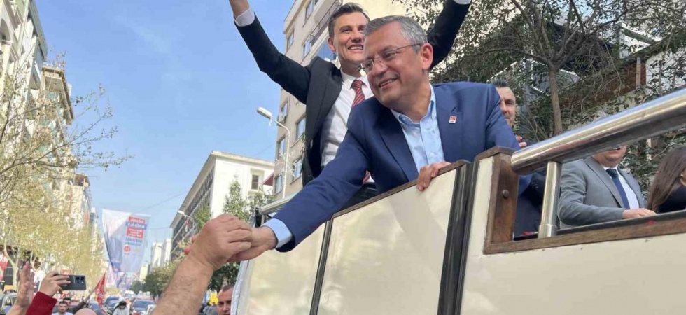 CHP Genel Başkanı Özel, seçim çalışmalarını Manisa’da sonlandırdı