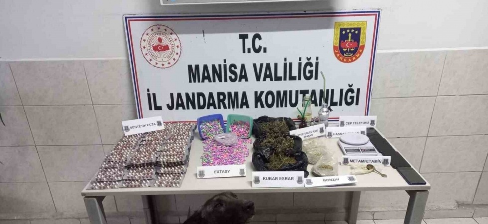 Manisa’da jandarmadan uyuşturucu tacirlerine darbe: 2 tutuklama