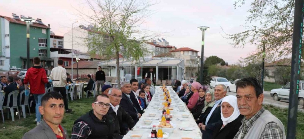 Selendi’de şehit yakınları ve gazilere iftar yemeği
