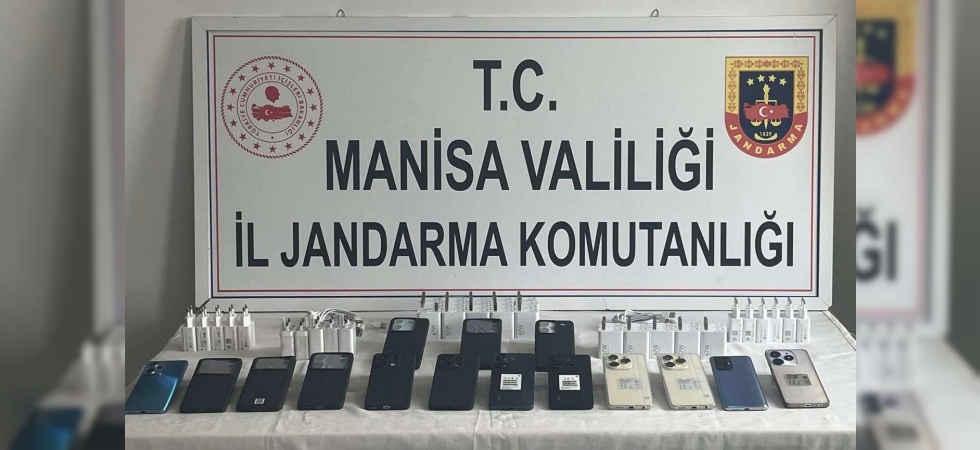 Turgutlu’da gümrük kaçağı cep telefonlarına el konuldu