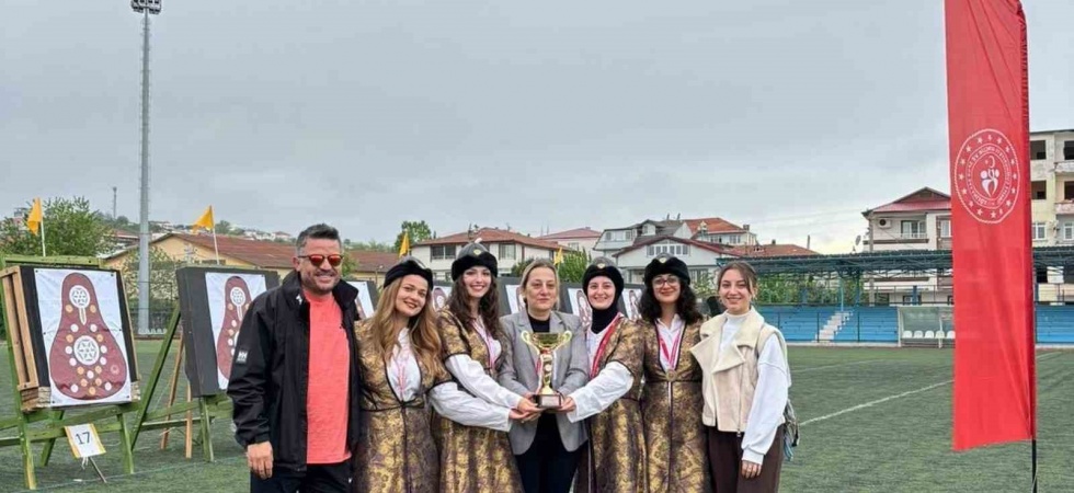 Geleneksel Türk Okçuluk Turnuvası’nda Türkiye Şampiyonu Manisa oldu