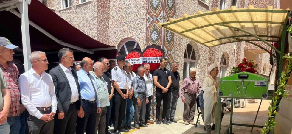 Kendi yaptırdığı camiden son yolculuğuna uğurlandı