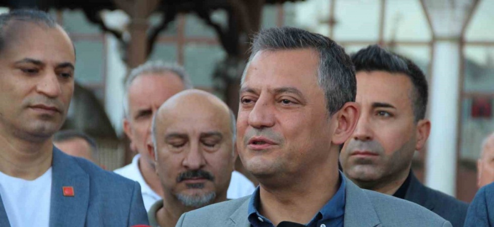 CHP Genel Başkanı Özel: “Cumhur İttifakı’nın ortakları bizim üzerimizden iletişim kuruyor. Bizim üzerimizden konuşmasınlar, birbirleriyle konuşsunlar”