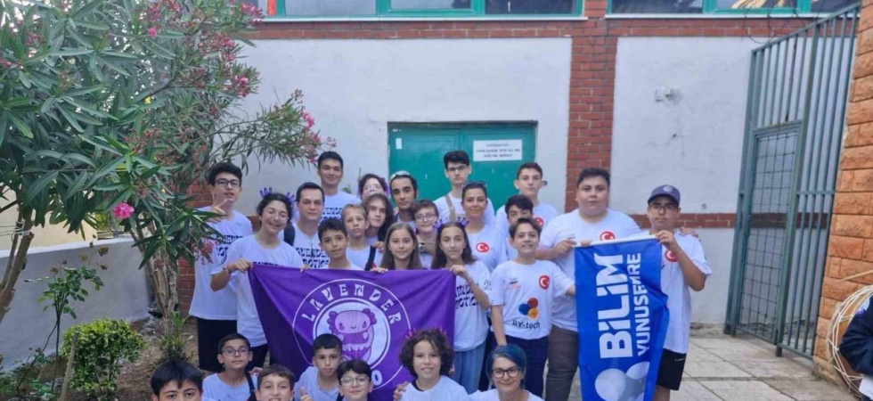 Geleceğin bilim insanları Manisa’ya 3 ödülle döndü