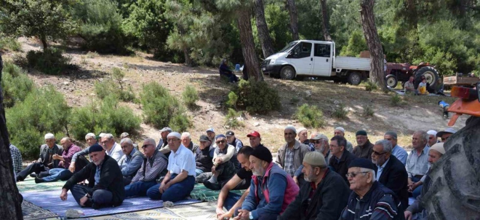 Kırkağaç’ta Abid Dede hayrına yoğun ilgi