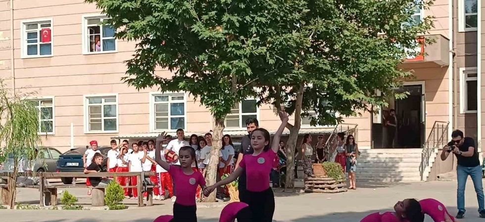 Sarıgöl’de ’Hayat Boyu Öğrenme Haftası’ coşkuyla kutlandı