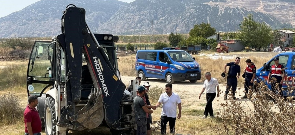 Kırkağaç’ta traktör şarampole devrildi: 1 ölü