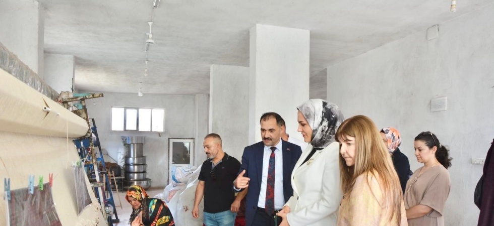Manisa’daki fabrikalarda kadın istihdamı artsın diye çalışıyorlar