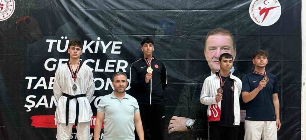 Recep Alperen Aktaş’tan gümüş madalya
