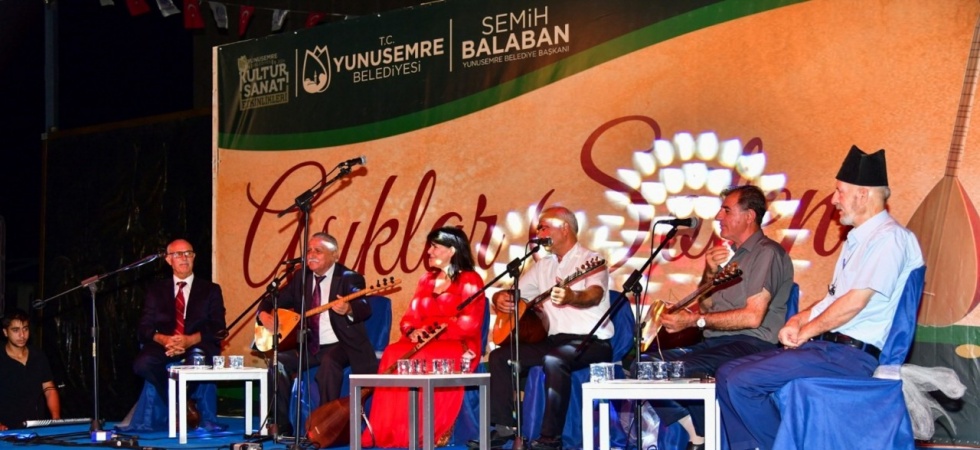 Yunusemre’de âşıkların atışması mest etti