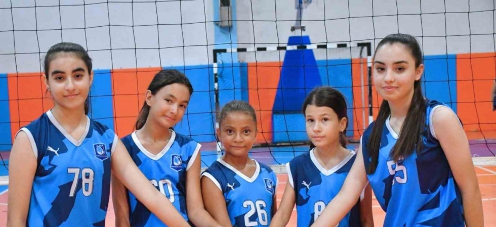 Yunusemre’de voleybol altyapısına 7 yetenek