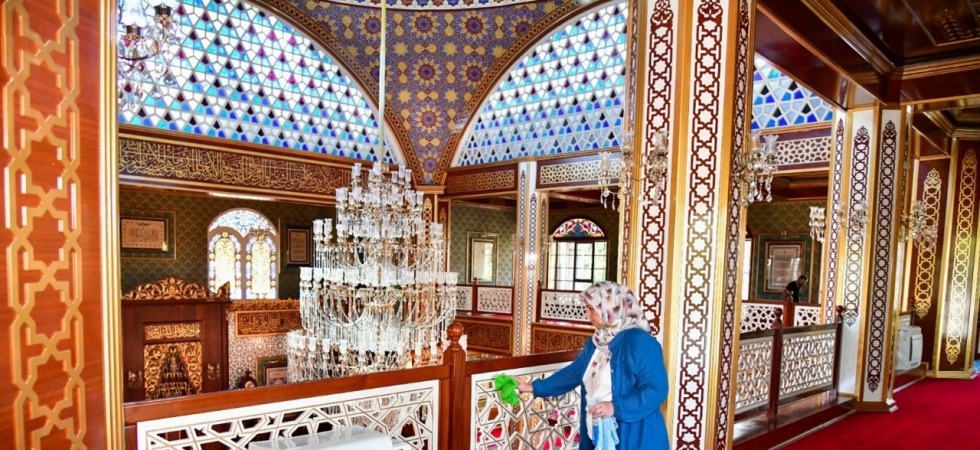 Camilere bakım ve tadilat