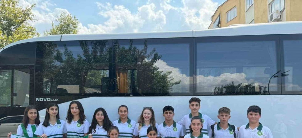 Manisa BBSK’lı karateciler Eray Şamdan Karate Eğitim Seminerine katıldı
